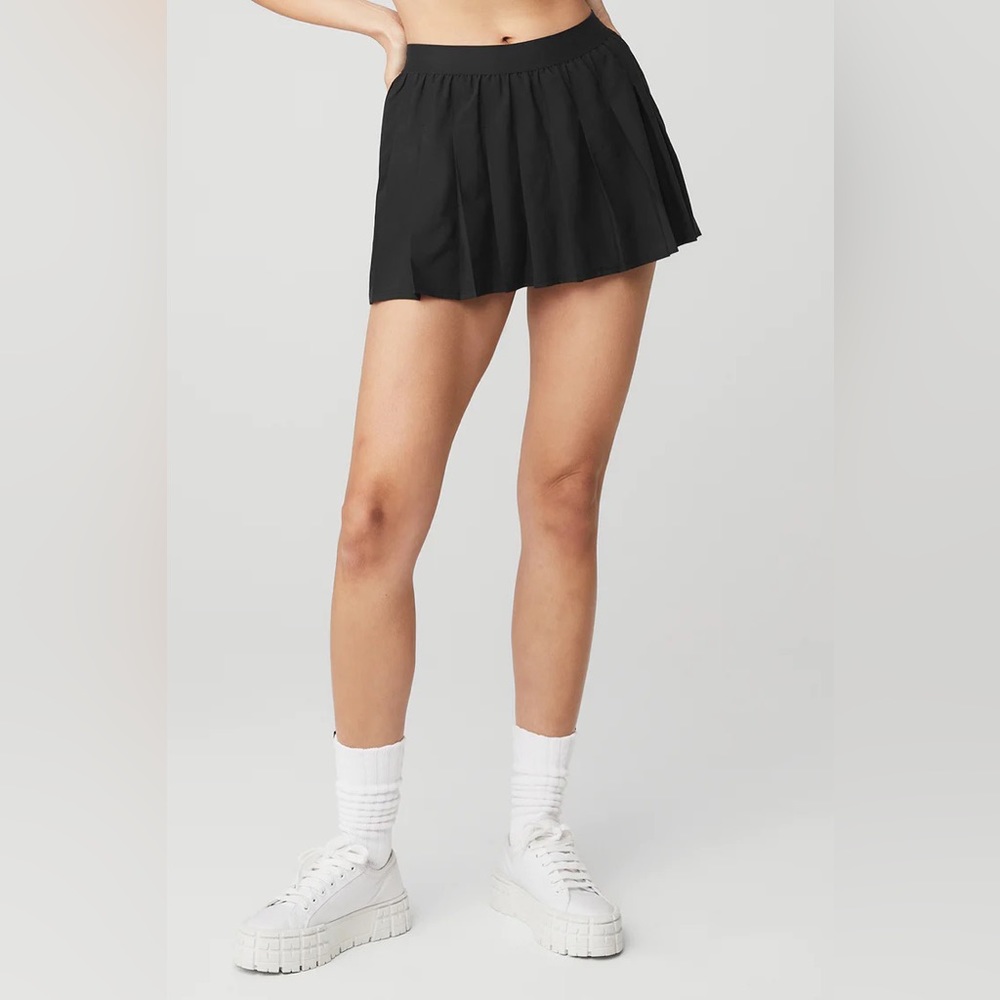 Alo yoga varsity tennis skirt